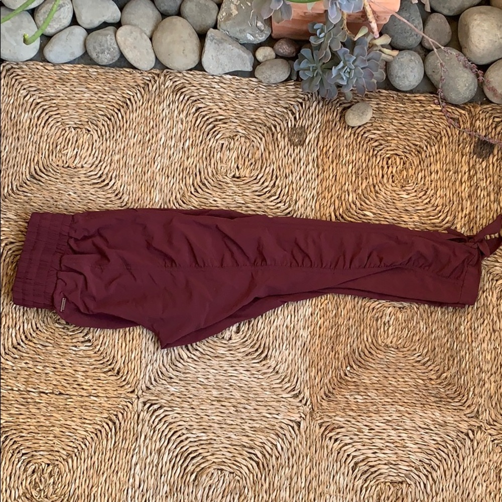 prana ruffled joggers